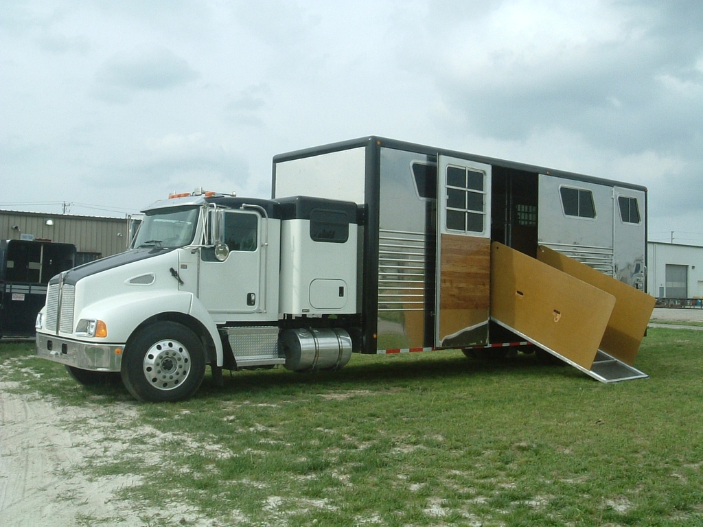 7 Horse Van Body Doyle Manufacturing
