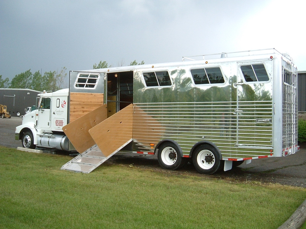 9 Horse Van Body Doyle Manufacturing