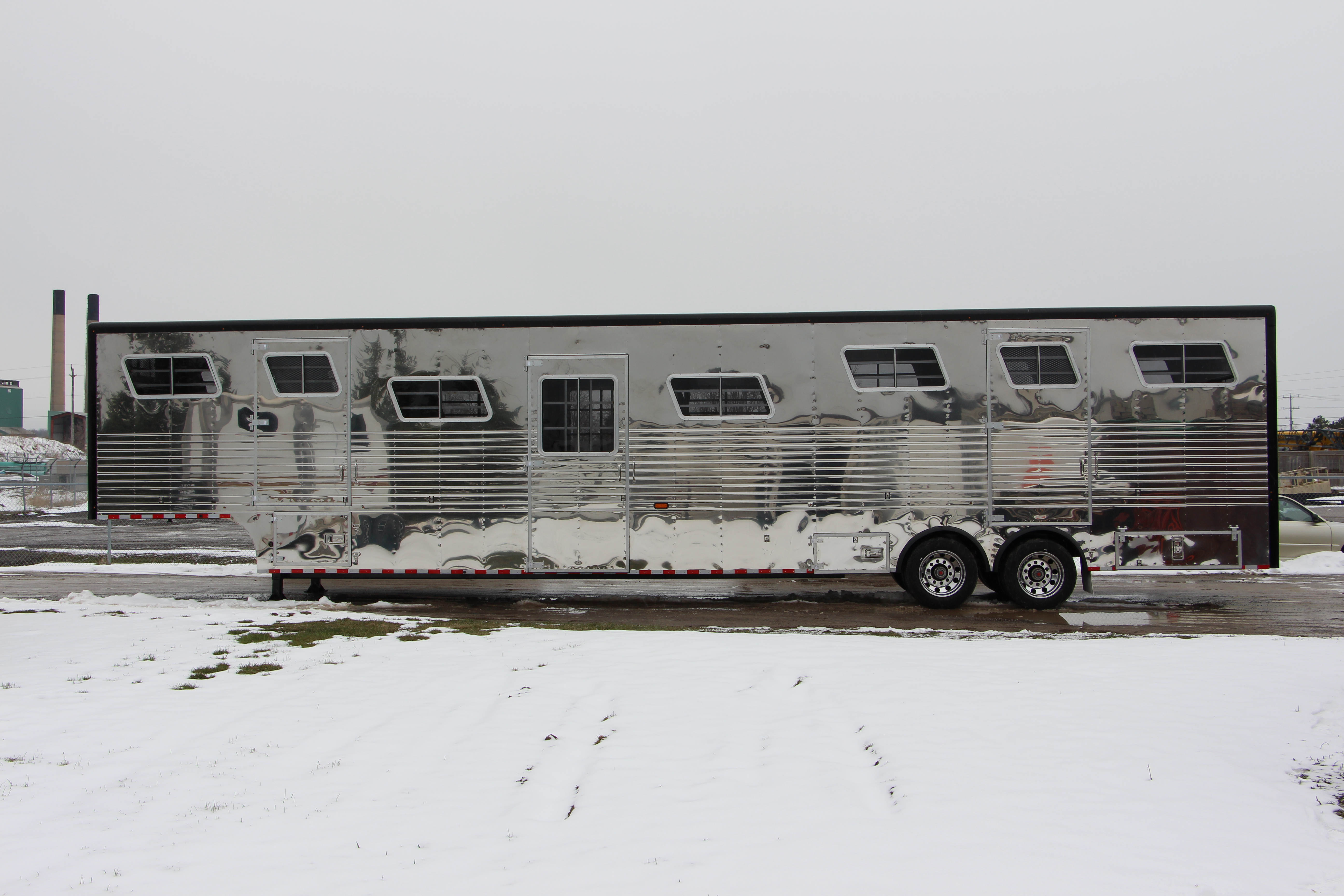 2016 Doyle 15 Horse Trailer with Painted Top Rail
