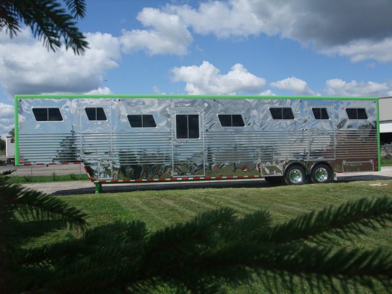 Doyle Manufacturing Custom Built Horse Trailers and Vans